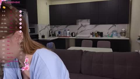 Snapshot of kate_krayy chatting on 10-20-25, 07:14 kate_krayy online show from 10-20-25, 07:14