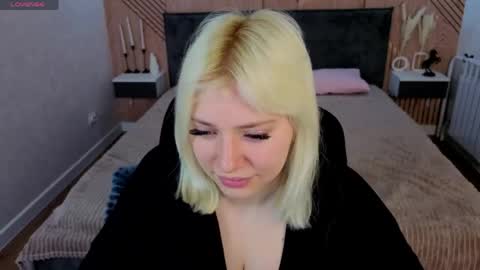 Kate online show from 04-17-26, 01:19