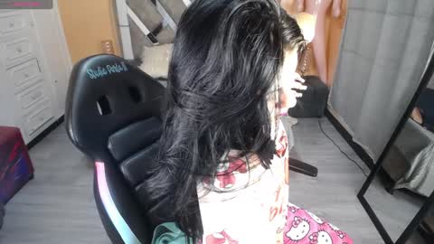 kate_lawrence_ online show from 01-29-25, 08:18