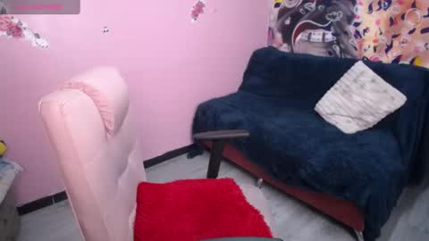 kate_lawrence_ online show from 02-07-25, 05:41