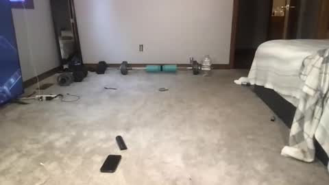 Snapshot of kate_legendofficial chatting on 09-18-25, 03:47 Kate Legend online show from 09-18-25, 03:47