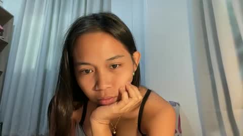 Snapshot of kate_mae chatting on 10-08-25, 11:57 katey online show from 10-08-25, 11:57