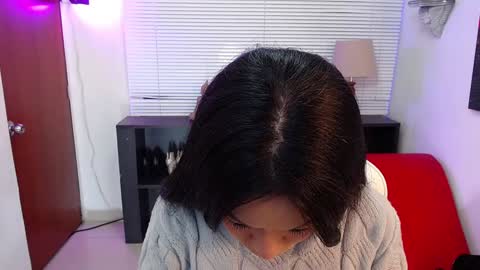 Kate  online show from 01-28-25, 12:00