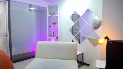 Kate  online show from 03-10-25, 07:50