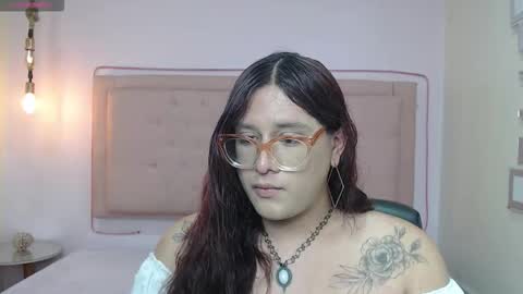 kate online show from 11-19-25, 03:06