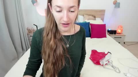 kate_redgar online show from 10-04-25, 03:54