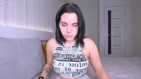 KATE online show from 01-26-25, 07:41