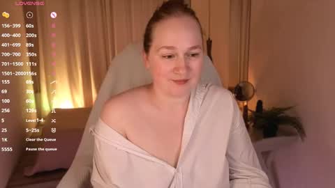 Snapshot of kate_rest chatting on 06-08-26, 11:32 Kate Follow me dear online show from 06-08-26, 11:32