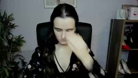 Snapshot of katedesire chatting on 01-26-25, 06:37 Kate online show from 01-26-25, 06:37