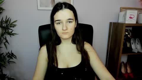 Snapshot of katedesire chatting on 02-09-25, 07:27 Kate online show from 02-09-25, 07:27