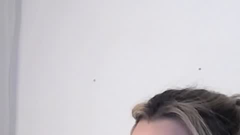 Snapshot of katejolie chatting on 01-14-25, 04:04 Help me with rate thanks online show from 01-14-25, 04:04