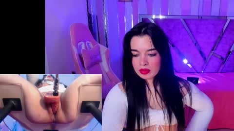 Kate  online show from 11-24-25, 12:10