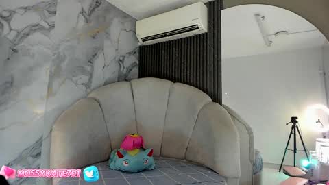 Snapshot of katemoss70 chatting on 02-03-25, 12:14 Im Katherine but call me Kate online show from 02-03-25, 12:14