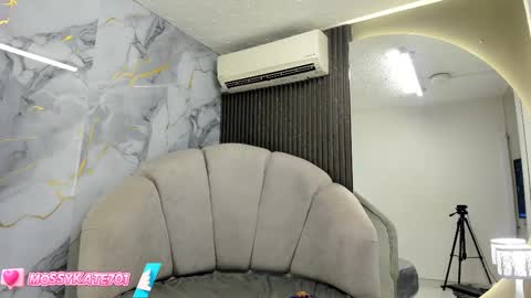 Snapshot of katemoss70 chatting on 02-15-25, 12:11 Im Katherine but call me Kate online show from 02-15-25, 12:11