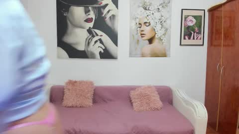 Snapshot of kateparker chatting on 10-20-25, 03:40 Anna online show from 10-20-25, 03:40