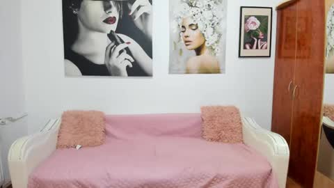 Anna online show from 04-13-26, 04:07