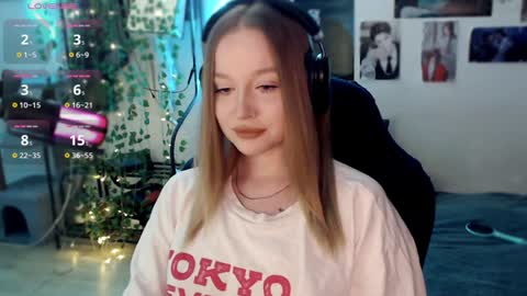 Lisa online show from 02-03-25, 06:49