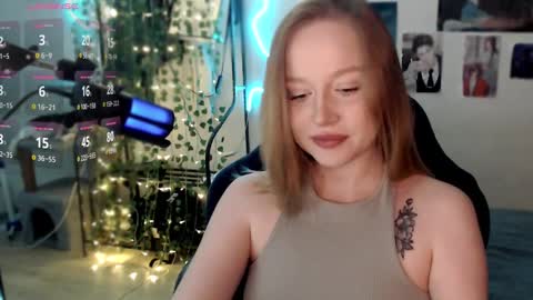 Lisa online show from 02-09-25, 09:28