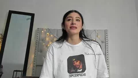 Snapshot of katestone_again chatting on 05-01-26, 07:29 love meeee online show from 05-01-26, 07:29