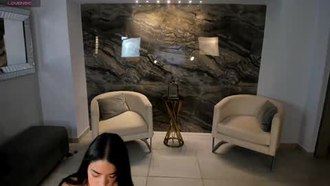 K A T E  online show from 11-30-25, 09:57