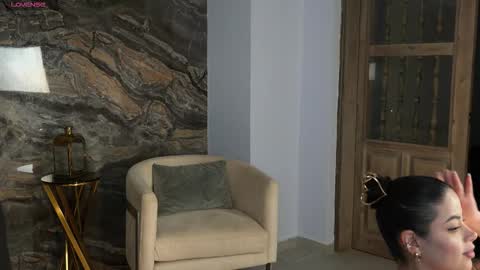 K A T E  online show from 01-13-26, 11:15