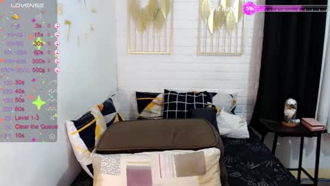 Snapshot of katethefairygodbarbie chatting on 02-12-25, 03:05    online show from 02-12-25, 03:05