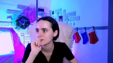 katewillows online show from 01-12-26, 04:29