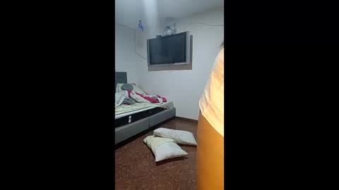 Snapshot of katha_steele_ chatting on 01-09-26, 10:51 catalina online show from 01-09-26, 10:51