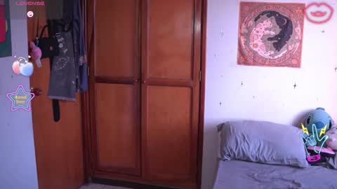 Katerine online show from 02-25-26, 10:41