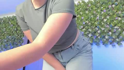 Snapshot of katheerine chatting on 02-06-26, 01:43 Katherine online show from 02-06-26, 01:43