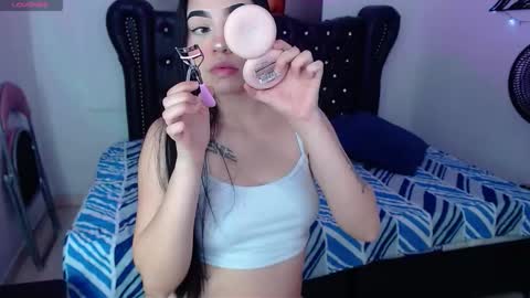 Snapshot of katherine_10 chatting on 09-17-25, 05:47 katherine_10 online show from 09-17-25, 05:47