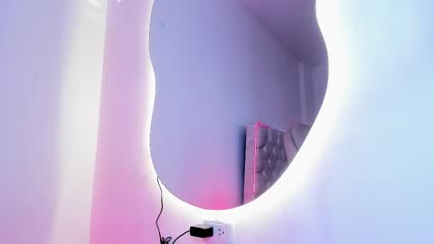 Katherine  online show from 10-25-25, 10:04