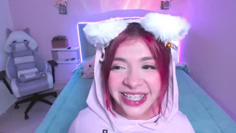 Snapshot of kathia_saenz chatting on 12-19-24, 09:29 Kathia  online show from 12-19-24, 09:29