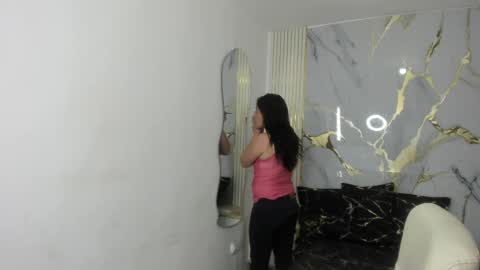 Paola online show from 04-17-26, 12:52