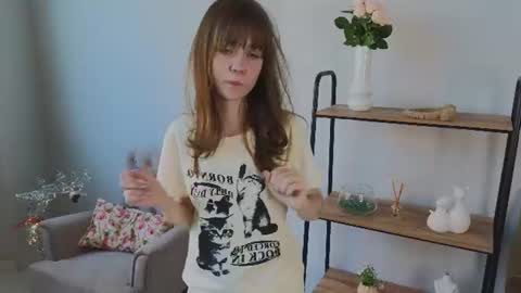 Snapshot of kathleen_banks chatting on 06-18-26, 09:14 Ami online show from 06-18-26, 09:14