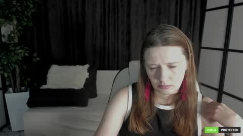 Snapshot of kathrinemeyer chatting on 11-26-25, 02:23 Kathrine online show from 11-26-25, 02:23