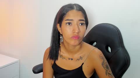 Snapshot of kathy_naughty1 chatting on 01-17-25, 12:10 Khaty online show from 01-17-25, 12:10