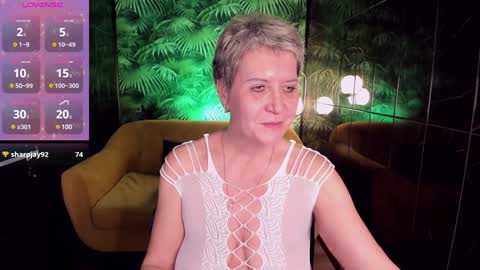 Snapshot of kathy_sunn chatting on 01-13-25, 04:30 Kathy online show from 01-13-25, 04:30