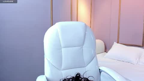 Snapshot of kathymirrow chatting on 02-22-25, 07:58 Kathy online show from 02-22-25, 07:58