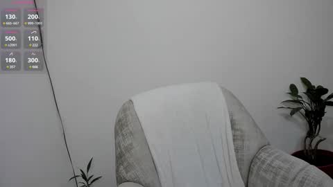 Snapshot of katia_12_ chatting on 12-20-24, 02:30 katia_12_ online show from 12-20-24, 02:30