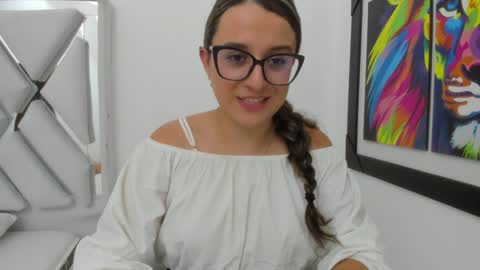 Khaterine online show from 01-27-25, 06:52