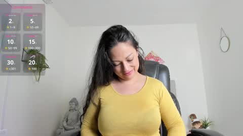 Katia  online show from 11-25-25, 11:32