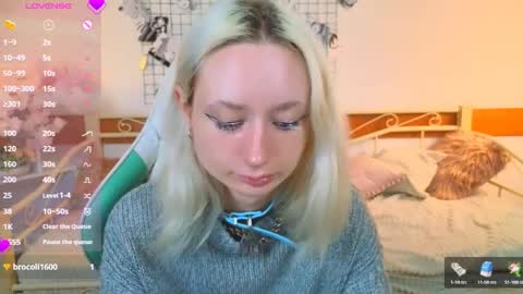 Katia  online show from 04-04-26, 05:38