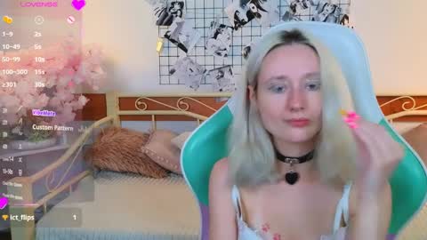 Katia  online show from 04-09-26, 06:19