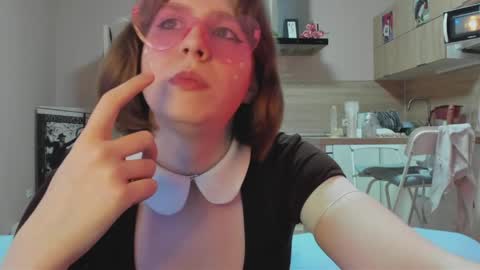 KatieNPZD online show from 05-04-26, 09:00