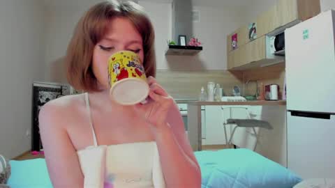KatieNPZD online show from 05-21-26, 02:40