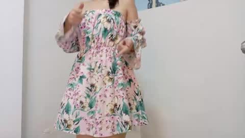 . . KATIA . . online show from 05-09-26, 07:08
