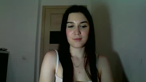 katie_foxi online show from 05-22-26, 06:13