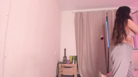 Kate online show from 01-11-25, 01:11