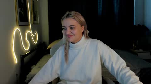 Snapshot of katiebabys chatting on 02-28-26, 06:25 Katie online show from 02-28-26, 06:25